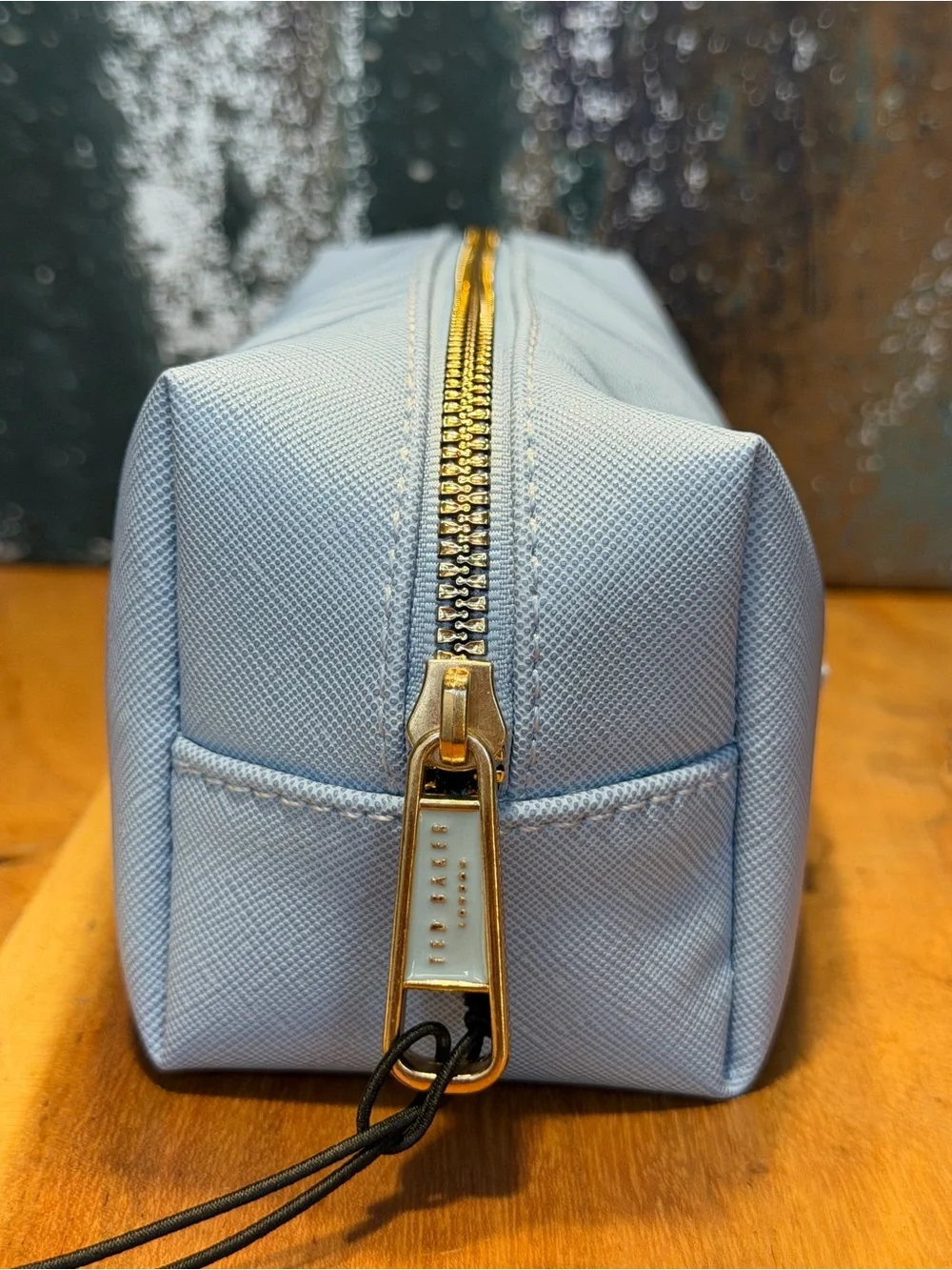 Ted‎ Baker Quiet Luxury Saffiano Cosmetic Pouch Powder Blue NWT